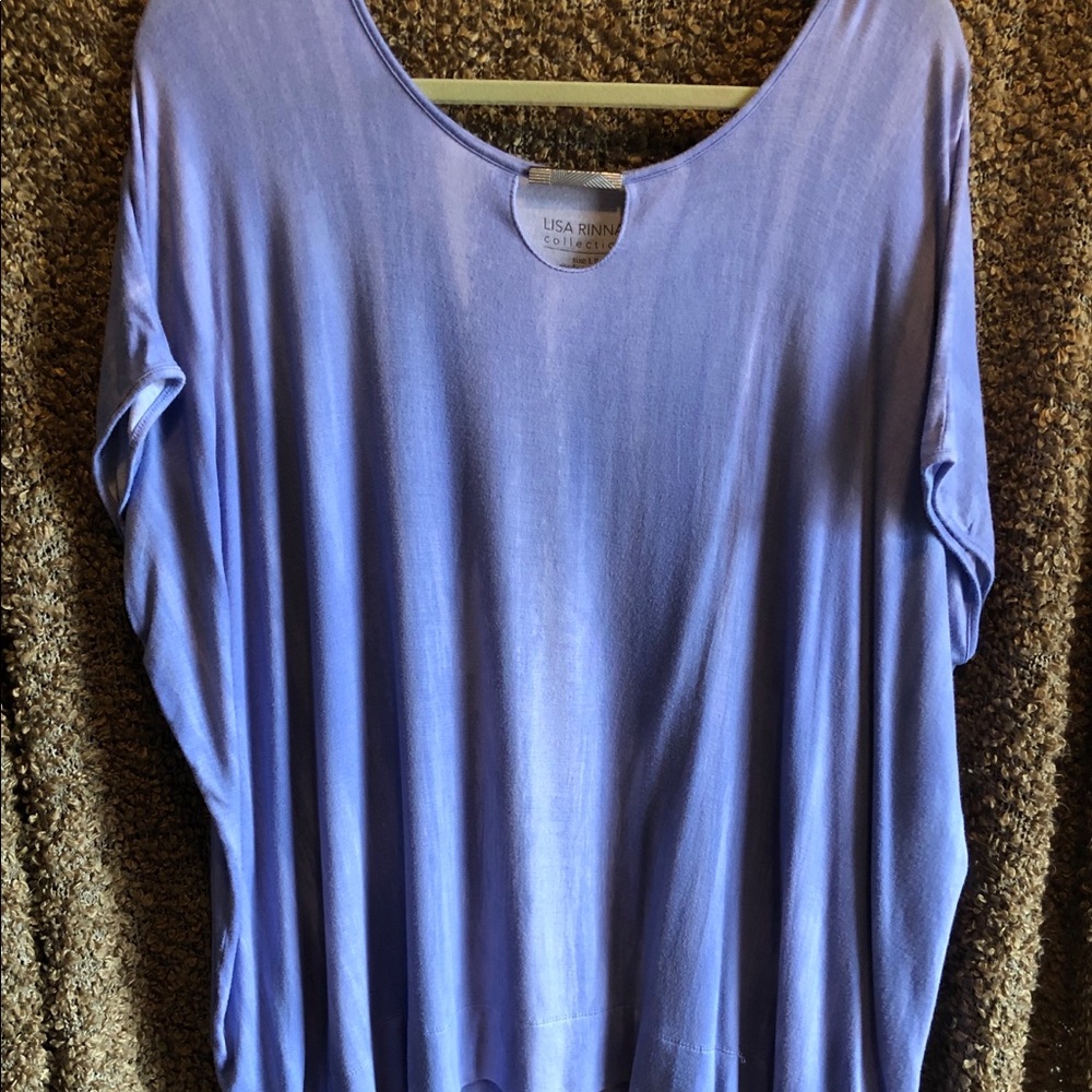 Lisa Rinna Keyhole Printed top - Picture 3 of 4